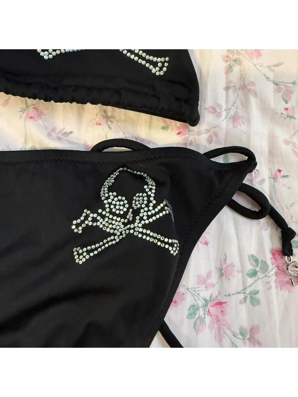 Y2K Vintage Victoria’s Secret Skull Bikini [COPY] - Picture 3 of 6